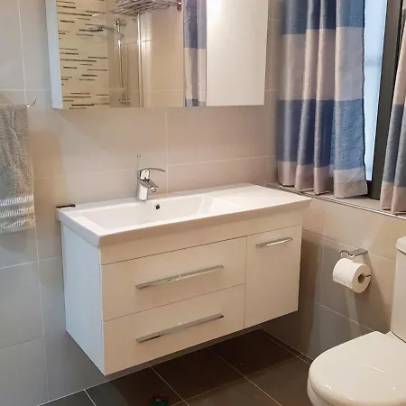 公寓 Charming Apartment-wifi-sleeps 5